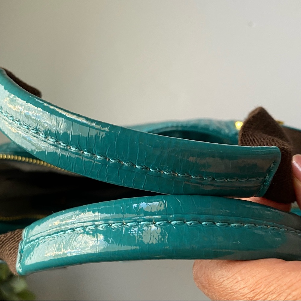 Laila Rowe turquoise tote bag . - Picture 11 of 12